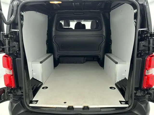 Opel Vivaro L3H1 145pk Automaat Dubbele Cabine Edition Navigatie  Airco Trekhaak Betimmering