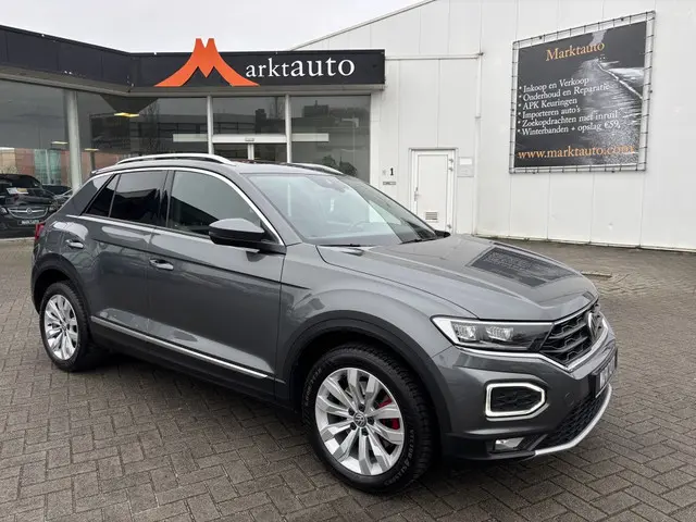 Volkswagen T-Roc 1.5 TSI Sport Business R Panorama Led Stoelverwarming