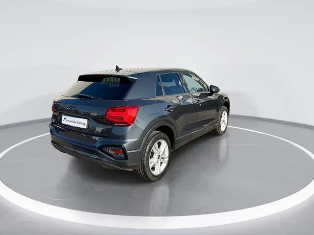 Audi Q2 30 TFSI/110PK Advanced edition · Navigatie · Parkeersensoren · Apple/Android Car Play ·