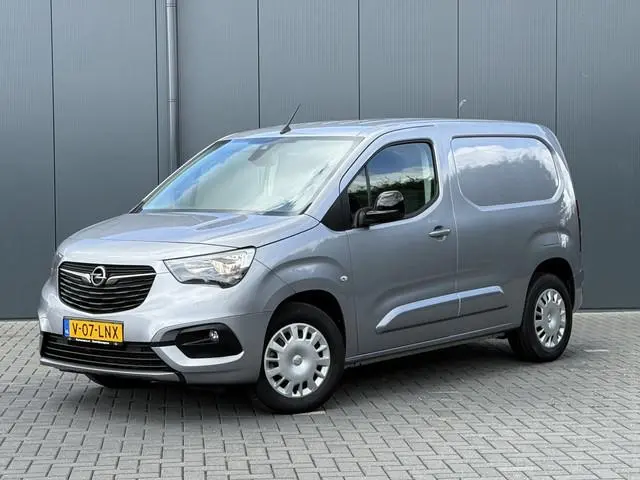 Opel Combo 50kWh 136 PK / AUTOMAAT / L1H1 / CAMERA / 1e EIG. / 35.706 KM! / CRUISE / AIRCO