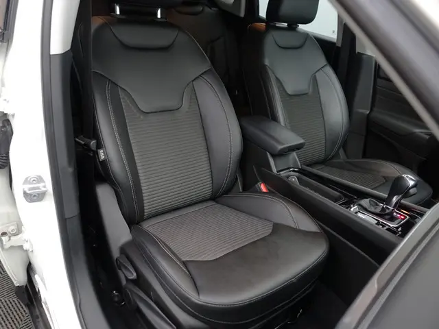 Jeep Compass 4xe 240 Plug-in Hybrid Electric Limited Aut- Dynamic Select, Camera, Virtual Cockpit, N...