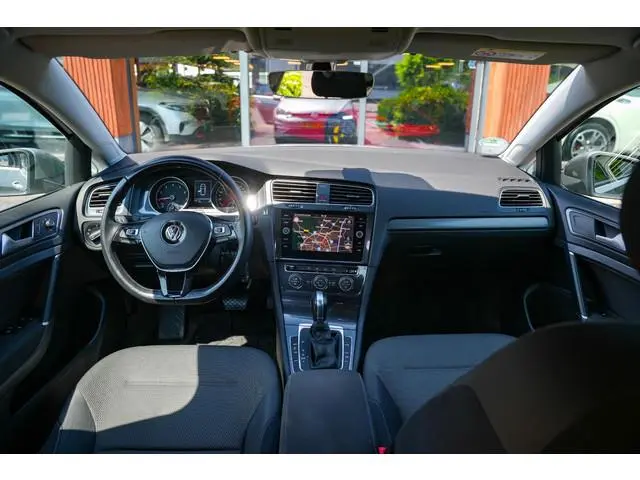 Volkswagen Golf 1.0 TSI Comfortline Adaptive Cruise DAB+ PDC Navigatie Climate Control AUTOMAAT!
