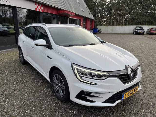Renault Mégane Estate 1.3 TCe Intens Automaat Blanc Nacré