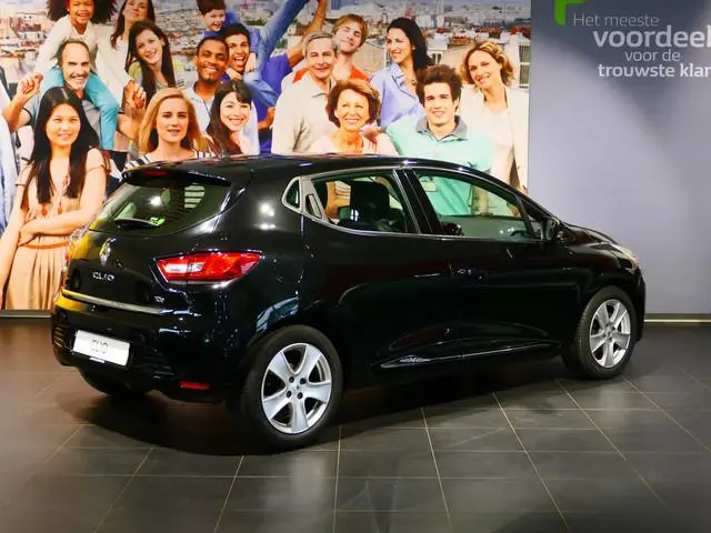 Renault Clio 0.9 TCe  Expression - Dealer onderhouden, Airco, cruise, radio, bluetooth