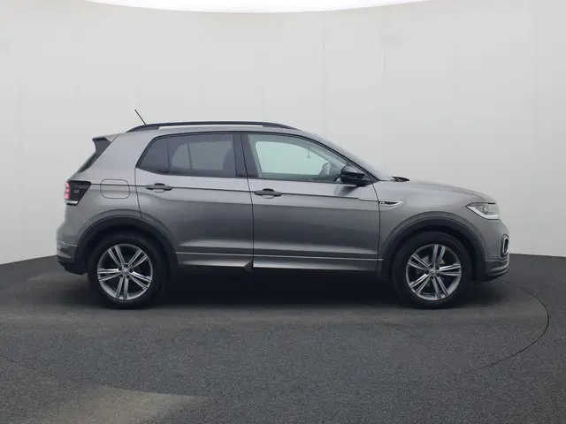 Volkswagen T-Cross 1.0TSI/110PK DSG Style · R-line exterieur ·  Apple/Android Car Play · Trekhaak