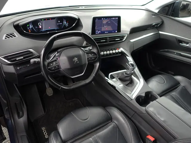 Peugeot 5008 1.2 PureTech Premium GT Line- 7 Pers, Panoramadak, Memory, Sfeerverlichting, 360 Camera...