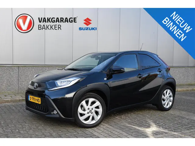 Toyota Aygo X 1.0 VVT-i MT first | Stoelverwarming | Dealer onderhouden | Cruise control |