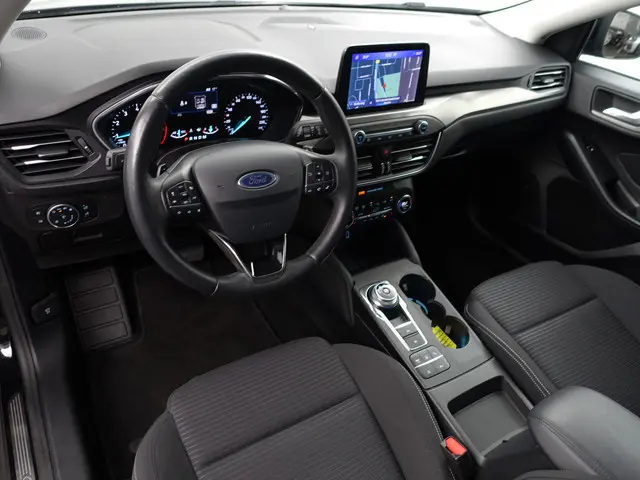 Ford Focus Wagon 1.0 EcoBoost Titanium Business Aut- Bang Olufsen, Lane Assist, Carplay, Android Aut...