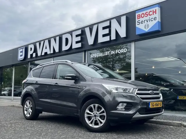 Ford Kuga 1.5 EcoBoost Titanium X 150pk/110kW 6-bak | Trekhaak | Elektr. achterklep | Bi-Xenon | Son...