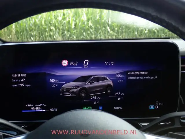 Mercedes-Benz EQE
