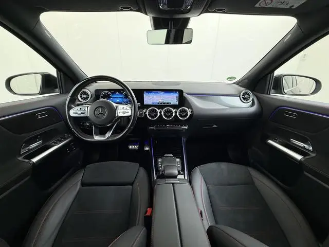 Mercedes-Benz GLA-klasse GLA 250 e AMG Line | LED ILS Keyless Stoelverwarming Sfeerverlichting