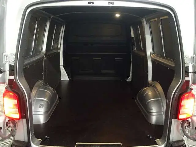 Volkswagen Transporter 2.0 TDI Euro 6 L1 R-Line+ Two-Tone, Luxury Leder, Clima, Cruise, Grijs kenteken