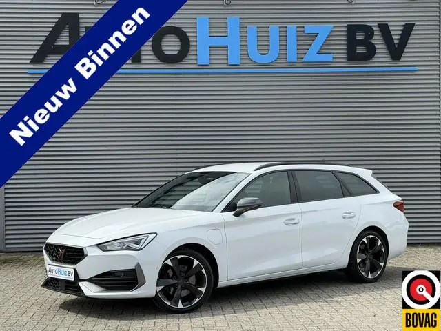 CUPRA Leon Sportstourer 1.4 e-Hybrid Essential ACC Carplay Stoelverwarming Stuurwielverwarming 18 In...