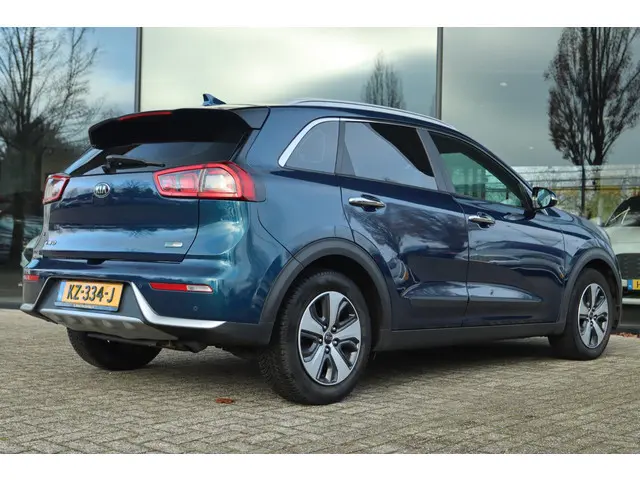 KIA NIRO 1.6 GDI HYBRID FIRST EDITION | CARPLAY | NAVI | CAMERA | CRUISE | CLIMATE