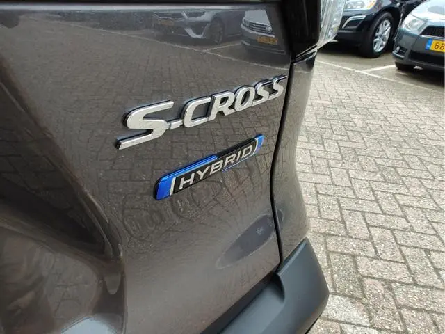 Suzuki S-Cross