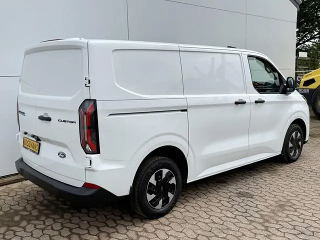 Ford e-Transit Custom 71kWh 136PK Elektrisch L1 344KM WLTP 2300kg Trekvermogen BEV Snelladen LED ACC...
