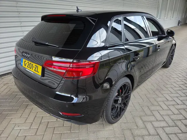 Audi A3 Sportback 35 TFSI CoD Advance