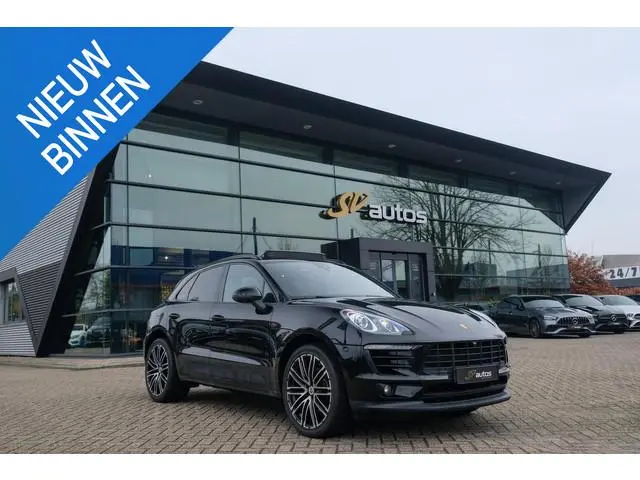 Porsche Macan 2.0 T 252pk Panoramadak Luchtvering 18-weg Adaptieve Sportstoelen Trekhaak elektrisch...