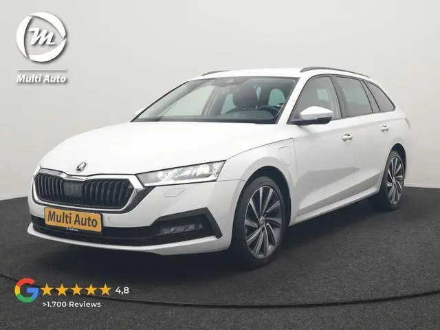 ŠKODA Octavia Combi 1.4 TSI iV Business Edition PHEV 204pk Dealer O.H | Trekhaak Af Fabriek | Adapti...