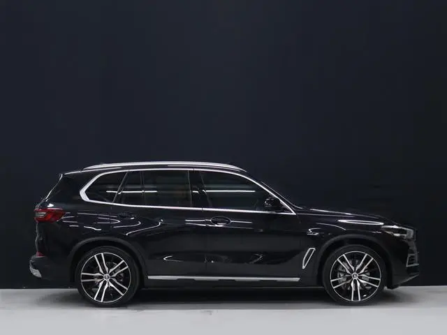 BMW X5 xDrive45e M Sport [LUCHTVERING, SCHUIFKANTELDAK, APPLE CARPLAY, MEMORY SEATS, CAMERA, ADAPTIV...
