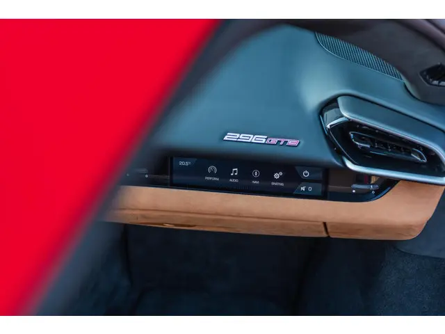 Ferrari 296