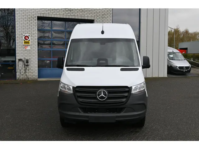 Mercedes-Benz eSprinter