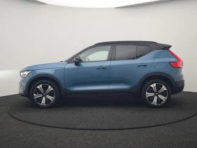 Volvo XC40 Core Recharge Pure 69 kWh 231pk Dealer O.H. | Warmtepomp | Camera | Sportstoelen & Stuur...