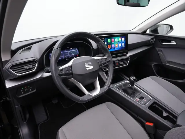 SEAT Leon Sportstourer 1.0 TSI 110 pk Style | Panoramadak | Stuur-/stoelverwarming | Achteruitrijcam...