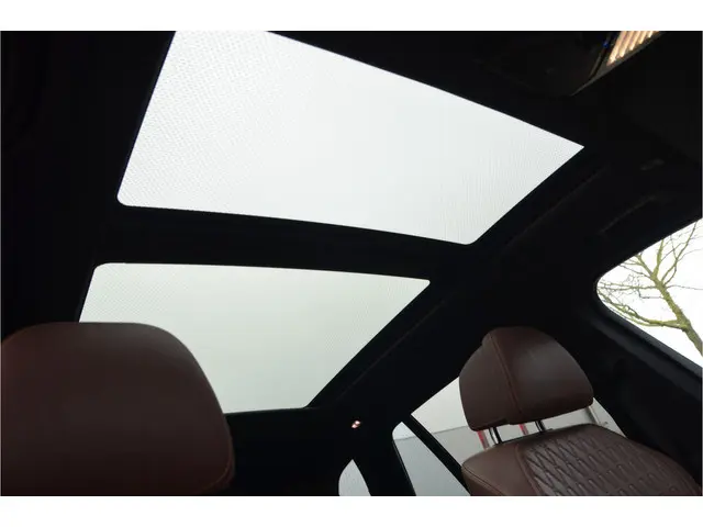 BMW X5 xDrive45e High Executive LaserLicht, Comfortstoelen, HUD, SoftClose