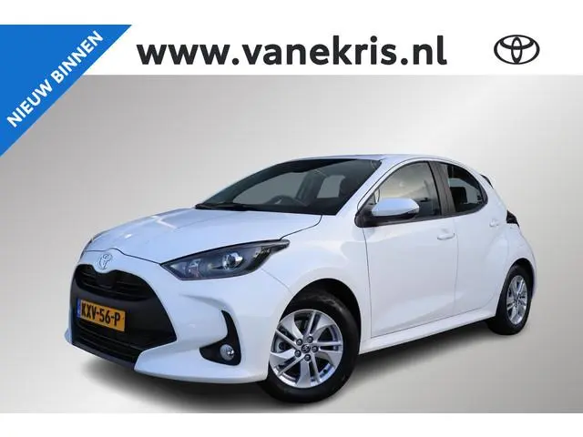 Toyota Yaris 1.5 Hybrid 115 Active, Demovoordeel, Apple Carplay/Android Auto!