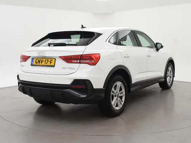 Audi Q3 Sportback 45 TFSI E EDITION 245 PK PLUG-IN + VIRTUAL COCKPIT | STOELVERWARMING