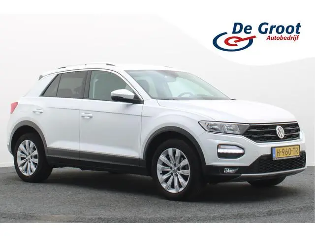 Volkswagen T-Roc 1.5 TSI Style Camera, ACC, Trekhaak, Apple Carplay, Climate, Lane Assist, PDC