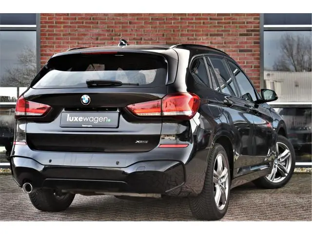BMW X1 xDrive25e M-Sport Pano El-zetels Camera Carplay El-klep Shadowline