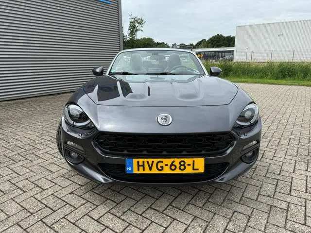 Fiat 124 Spider 1.4 MultiAir Turbo Lusso LED Camera Stoelverwarming