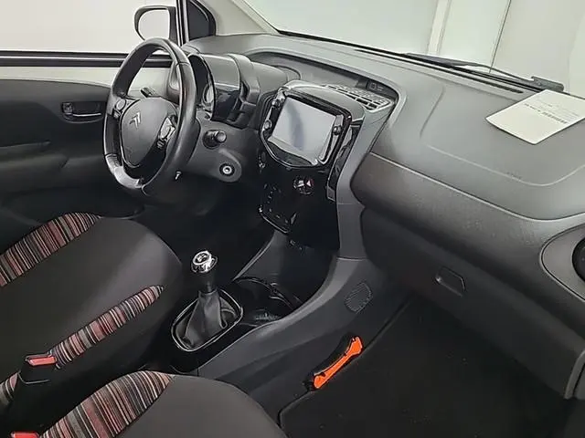 Citroën C1 1.0 VTi Shine 2e-Eig. & Dealer-Onderh. BOVAG-Garantie. NL-Auto.