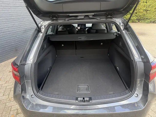 Toyota Corolla Touring Sports