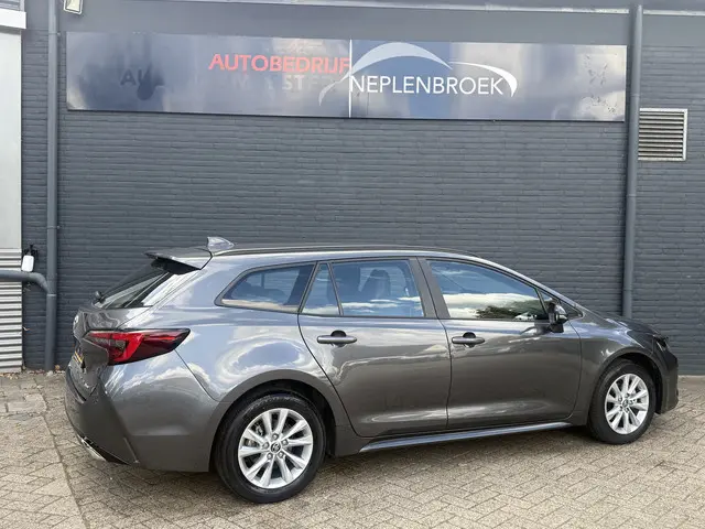 Toyota Corolla Touring Sports Hybrid 140 Active 02-2025 15.861 KM