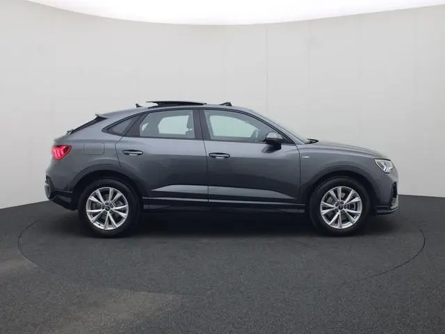 Audi Q3 Sportback 45 TFSIe 245pk S-Tronic S Line · Panoramadak · Camera · Apple/Android Car Play ·...