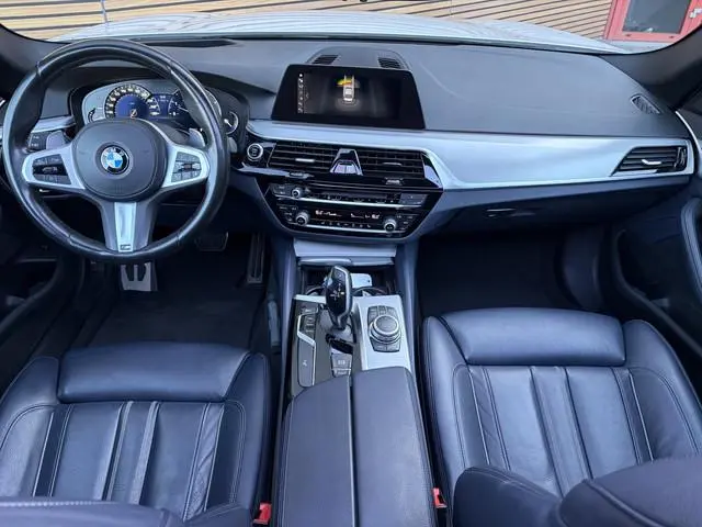 BMW 5-serie 520d xDrive High Executive