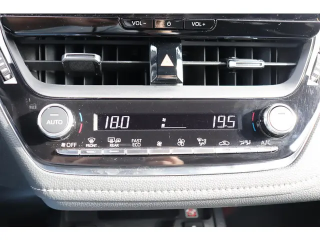 Toyota Corolla Touring Sports