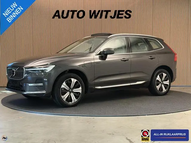 Volvo XC60 2.0 T6 Plug-in hybrid 350PK Aut. AWD Plus Bright | Panodak | Trekhaak | 2x Elektr. Stoel...