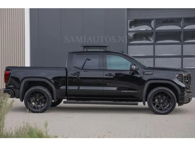 GMC Sierra