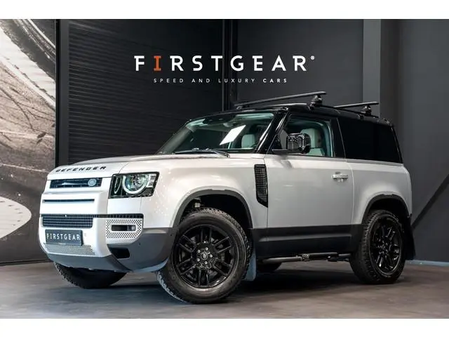 Land Rover Defender 90 3.0 D250 90 X-Dynamic SE *Meridian / HUD / Memory / Keyless / Surround-view /...
