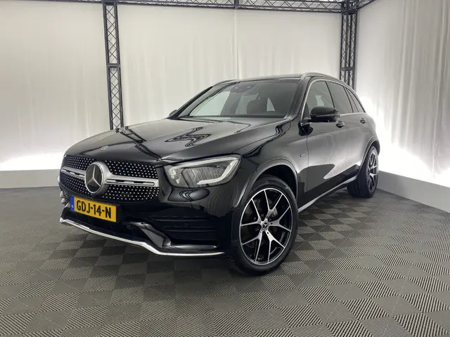 Mercedes-Benz GLC-klasse 300e 4MATIC Business Solution AMG | Pano-Dak | Elek. Trekhaak | 360' Camera...