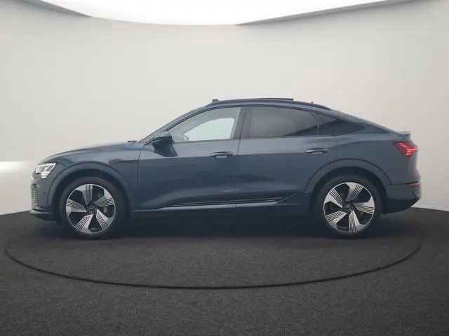 Audi Q8 Sportback e-tron 50 quattro S Line 95 kWh 340pk Dealer O.H. | Panodak | Luchtvering | 360 Ca...