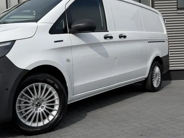 Mercedes-Benz eVito eVito 112 L2 60 kWh