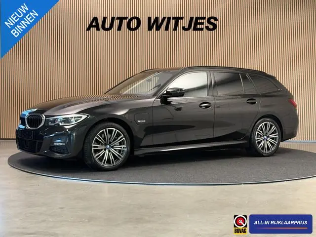 BMW 3-serie Touring 330e Plugin Hybrid 292PK Aut. M-Sport | Navi | Trekhaak | Camera | Incl. garanti...