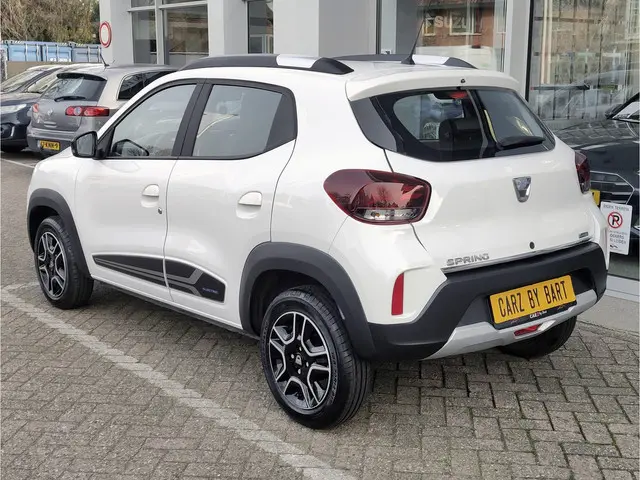 Dacia Spring COMFORT 27 kWh SoH 94%! | Airco | Cruise | Halfleder