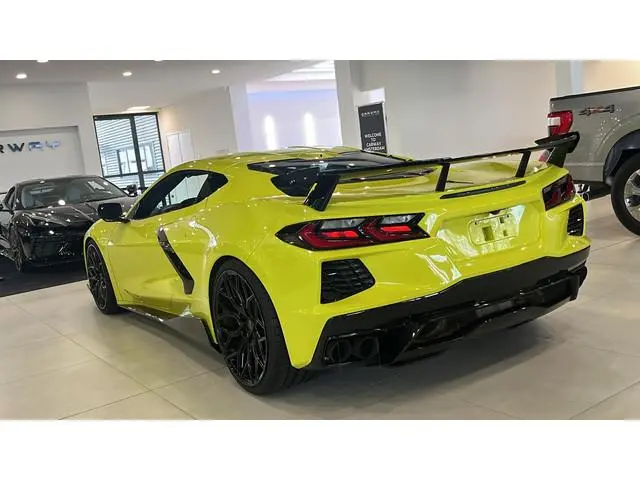 Corvette C8