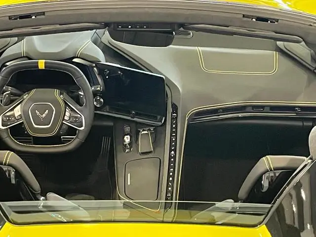 Corvette C8